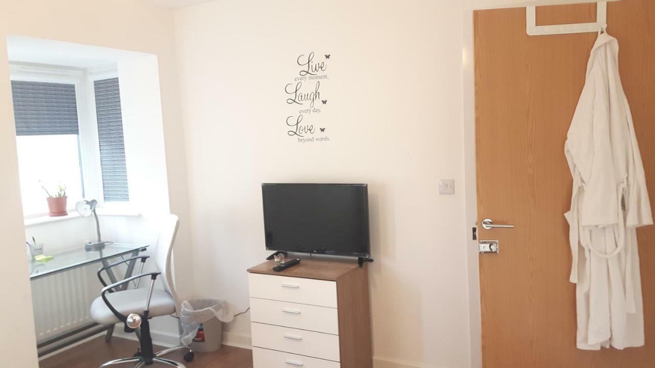 Bed and Breakfast Lavi'S House-East Milton Keynes Esterno foto